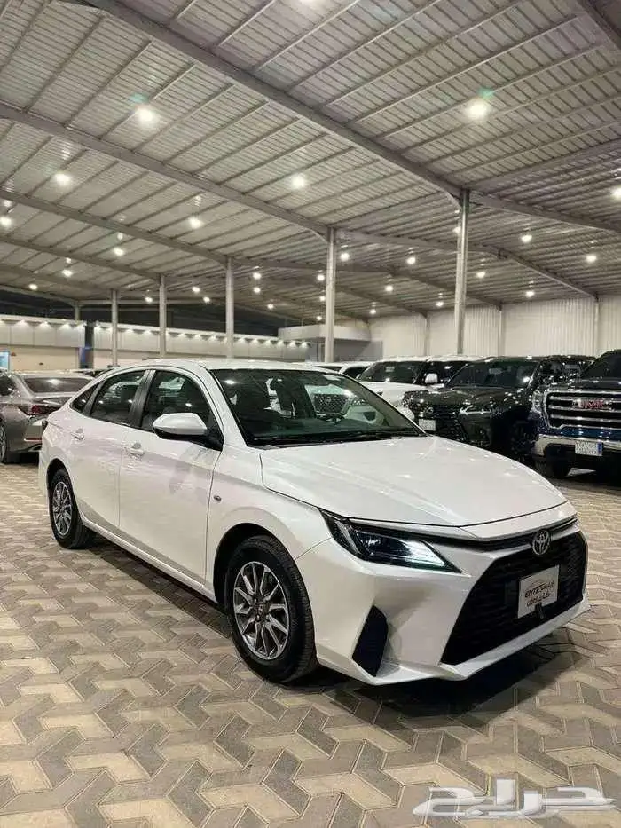 تويوتا يارس موديل 2023 2
