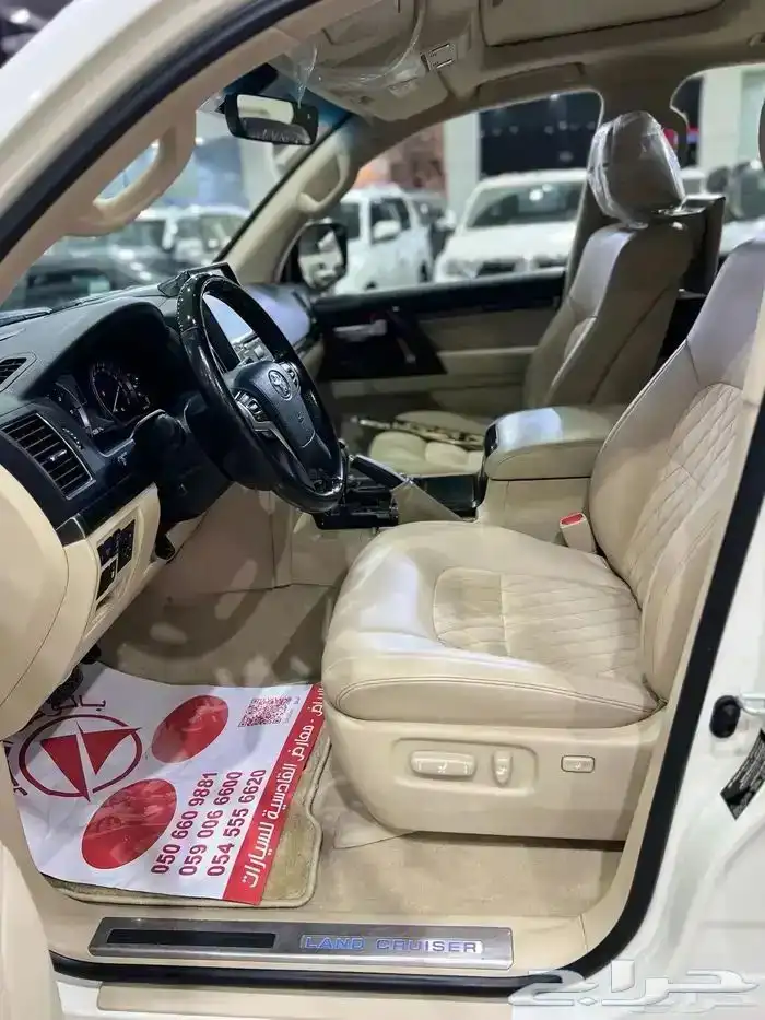 تويوتا لاندكروزر 2021 بريمي ماشي 108 الف قمة فالنظافة 10