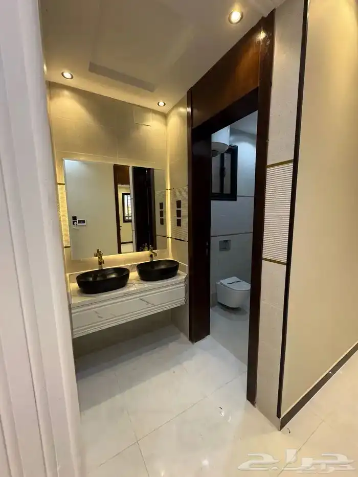 للبيع شقق ارضيه وارواف علويه تشطب ممتاز بدره الموسي 28