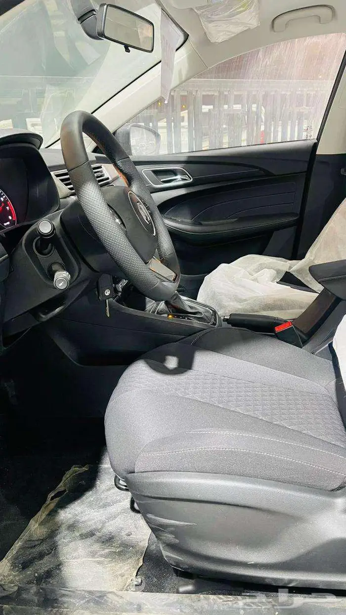 ام جي5 2025 ستاندر 7