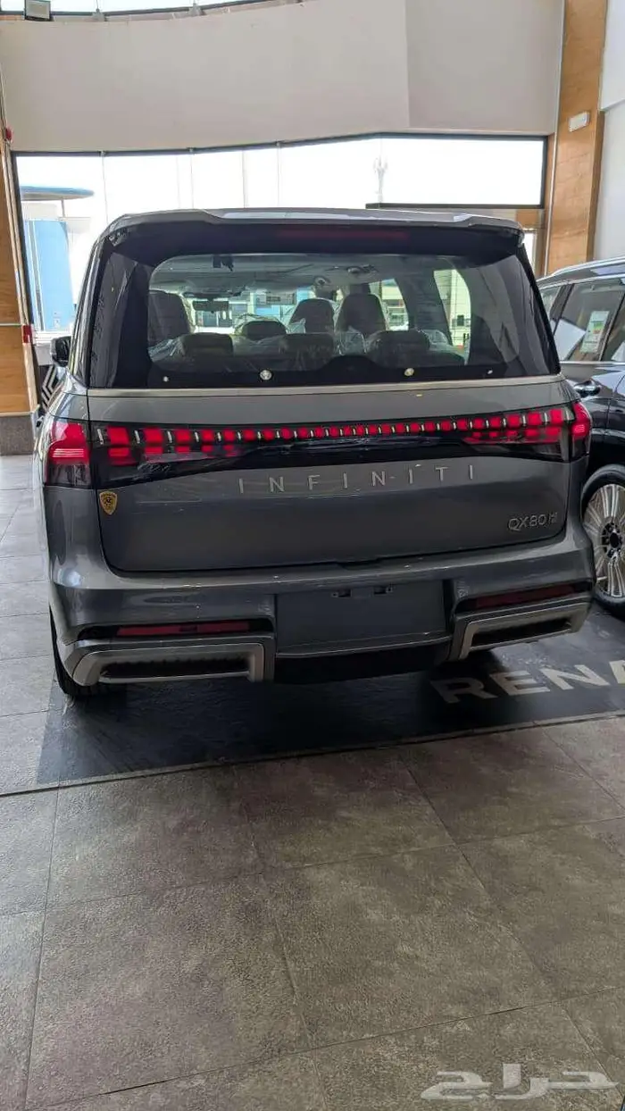 انفينيتي QX 80 سينسوري 2025 1