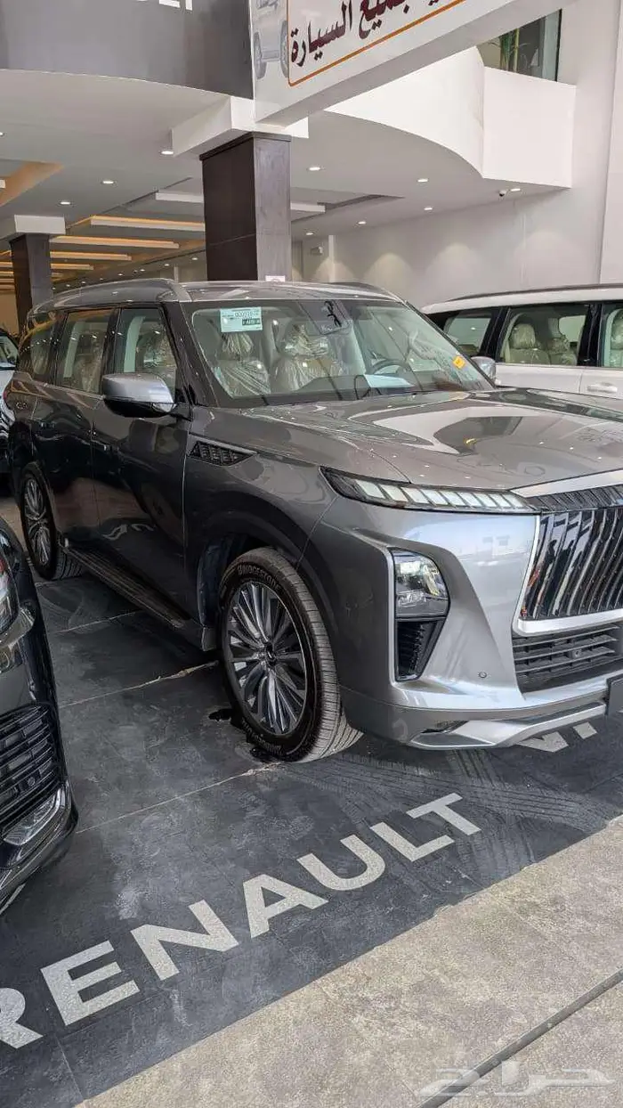 انفينيتي QX 80 سينسوري 2025 3
