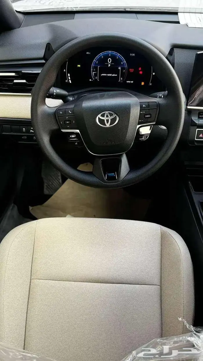 تويوتا كامري E بنزين 2025 لدى الخضر للسيارات 8