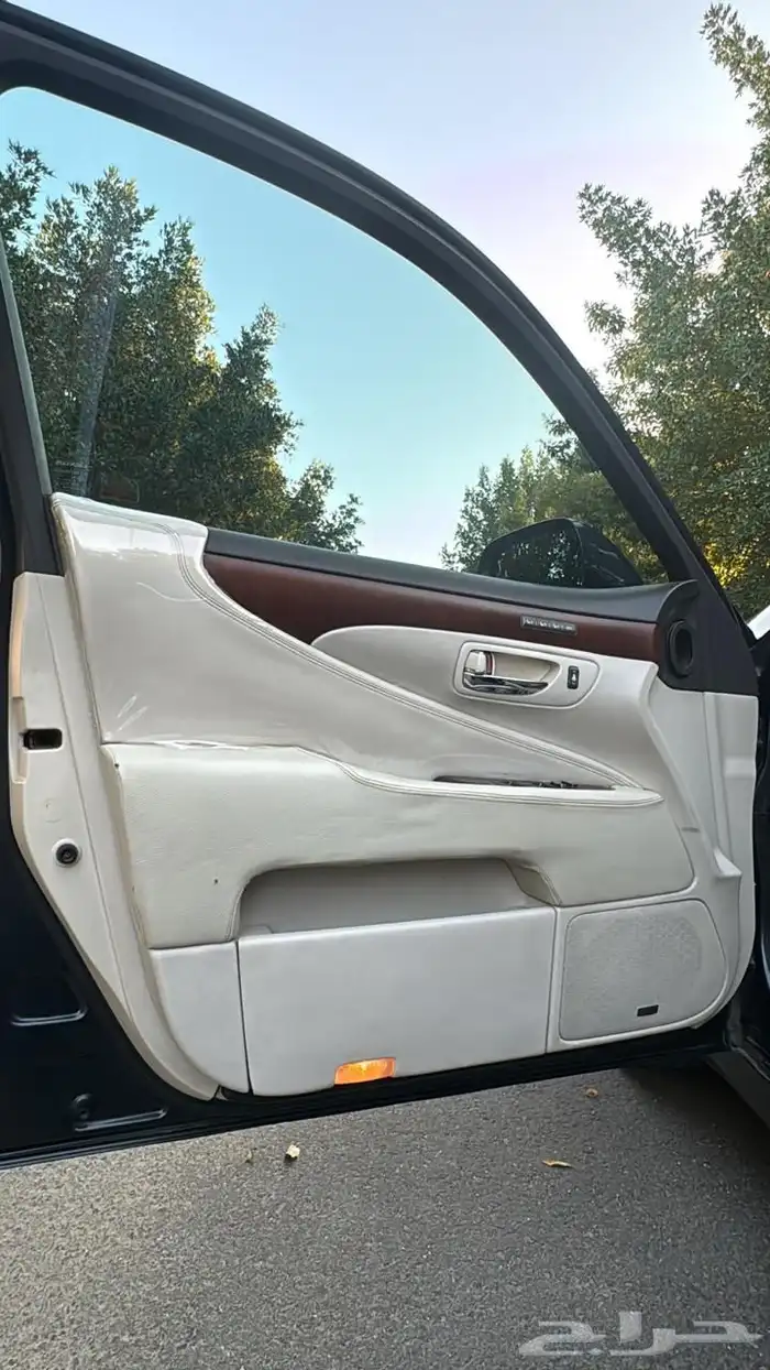 النوع   لكزس ( L460LS) سعودي 2010 26