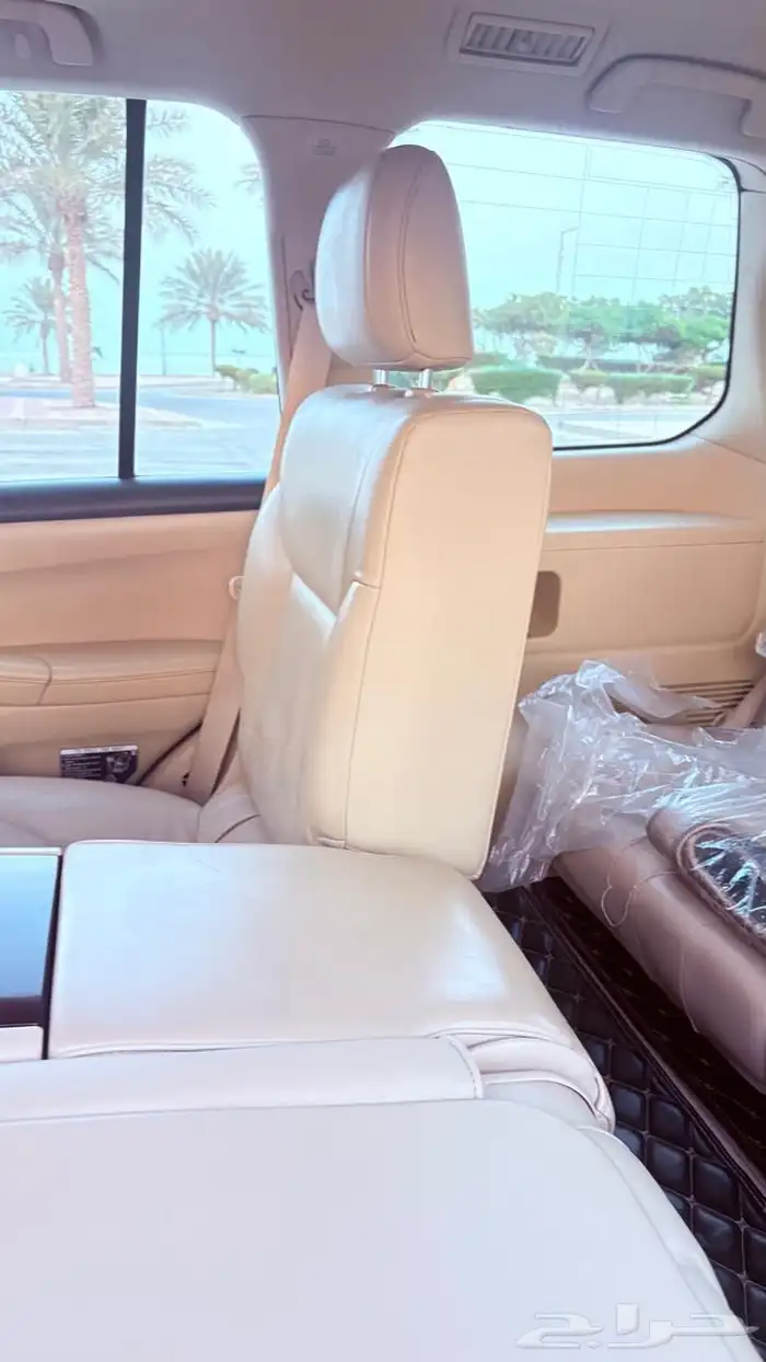 للبيع جيب لكزس LX 570   فل كامل 2015 12