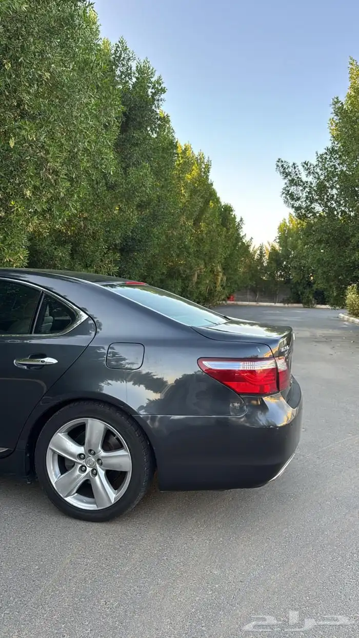 النوع   لكزس ( L460LS) سعودي 2010 5