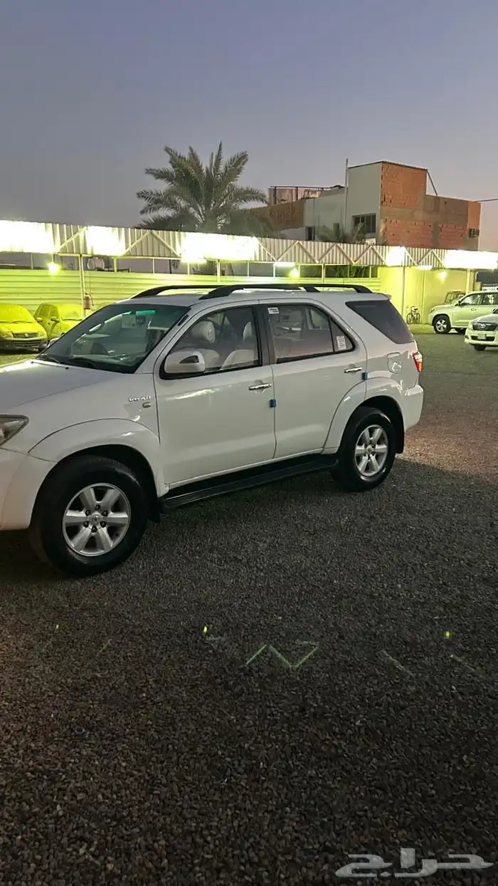 فورتشنر موديل 2010 1