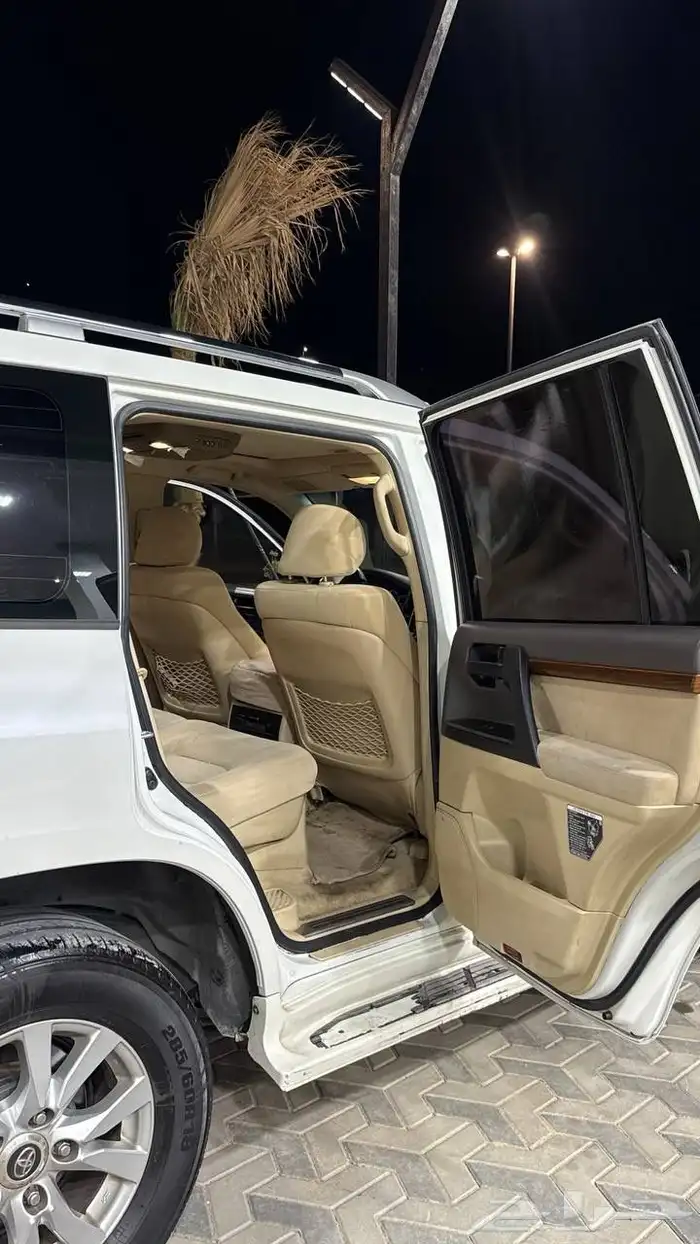 لاند كروزر 2016 للبيع 42