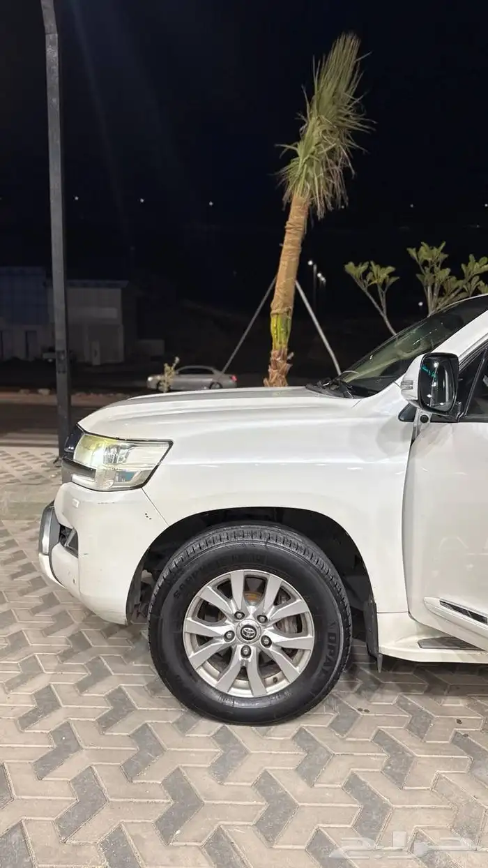 لاند كروزر 2016 للبيع 8