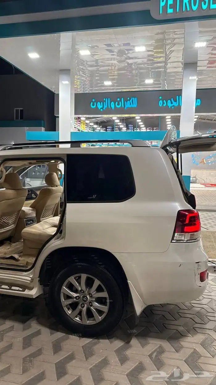 لاند كروزر 2016 للبيع 44