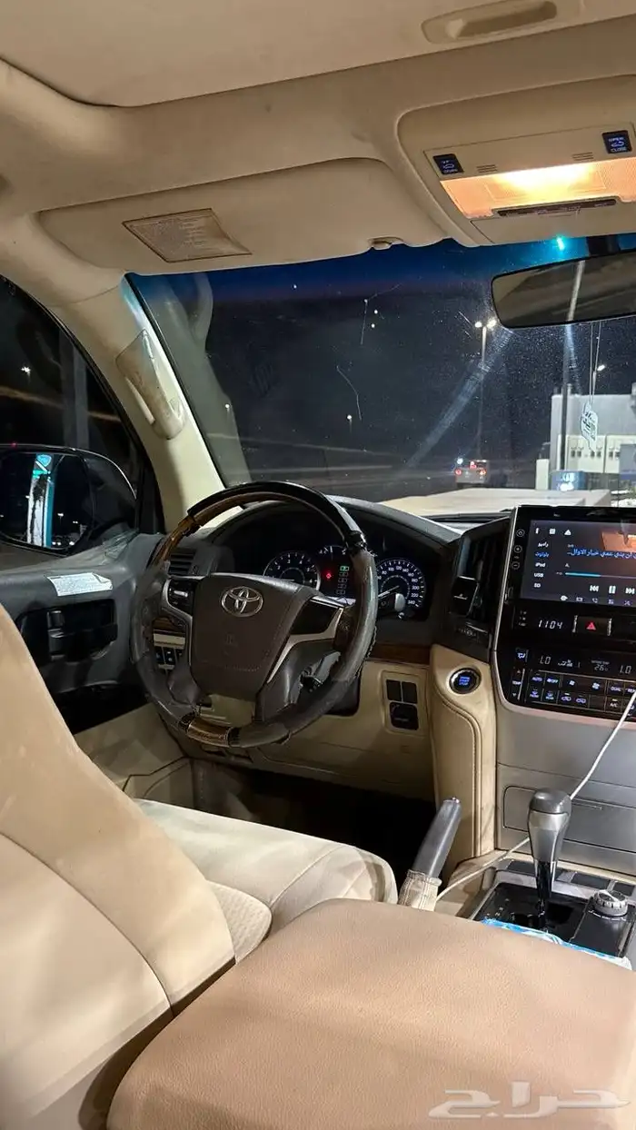 لاند كروزر 2016 للبيع 32