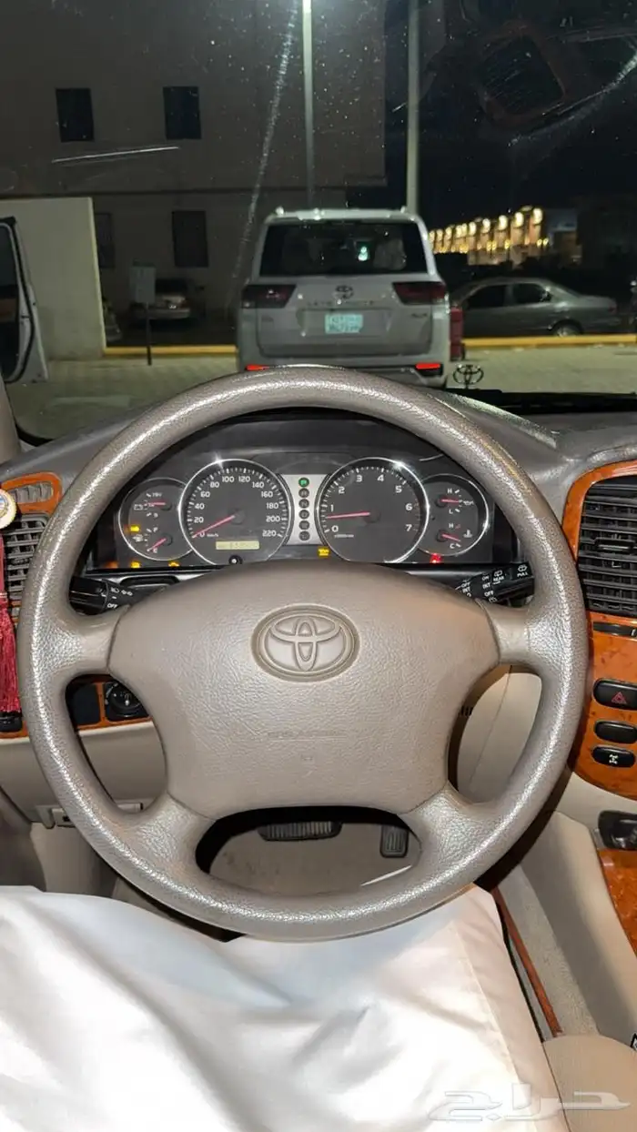 جيب لاندكروزر 2004 6