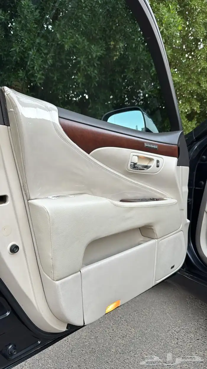 النوع   لكزس ( L460LS) سعودي 2010 19