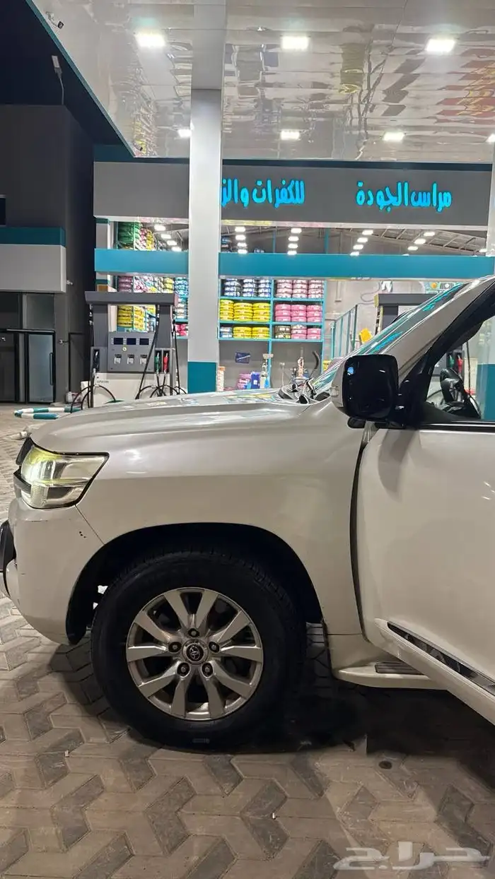 لاند كروزر 2016 للبيع 39