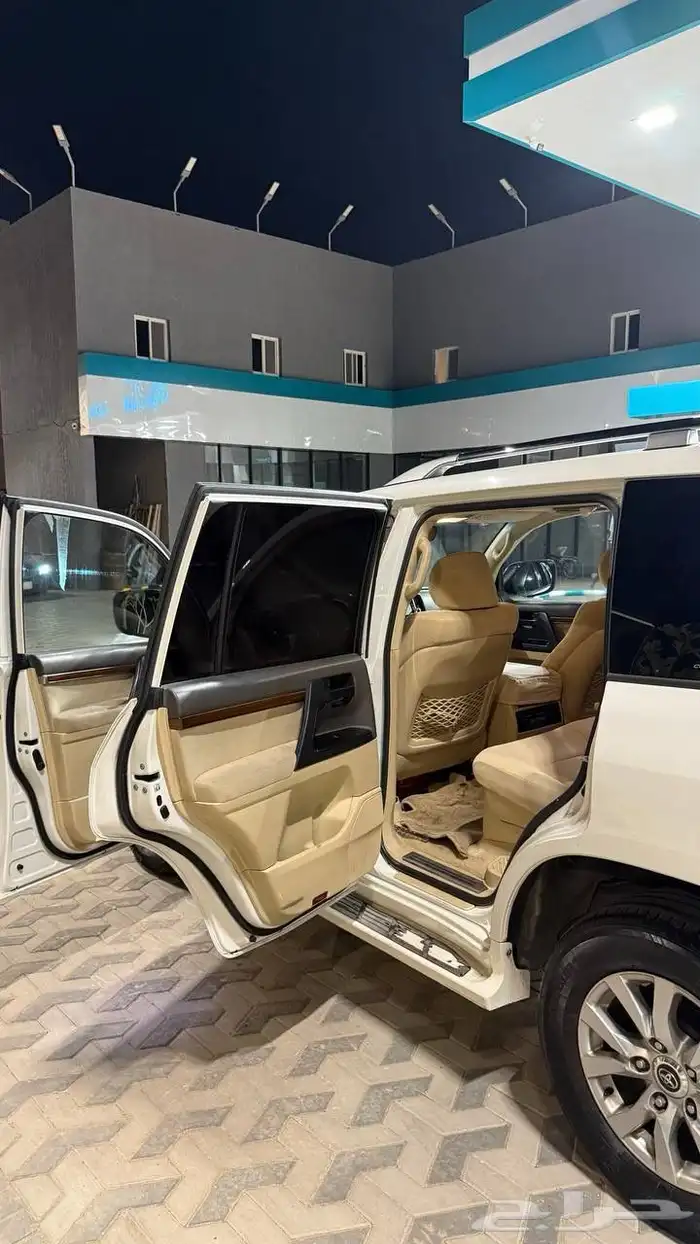 لاند كروزر 2016 للبيع 53