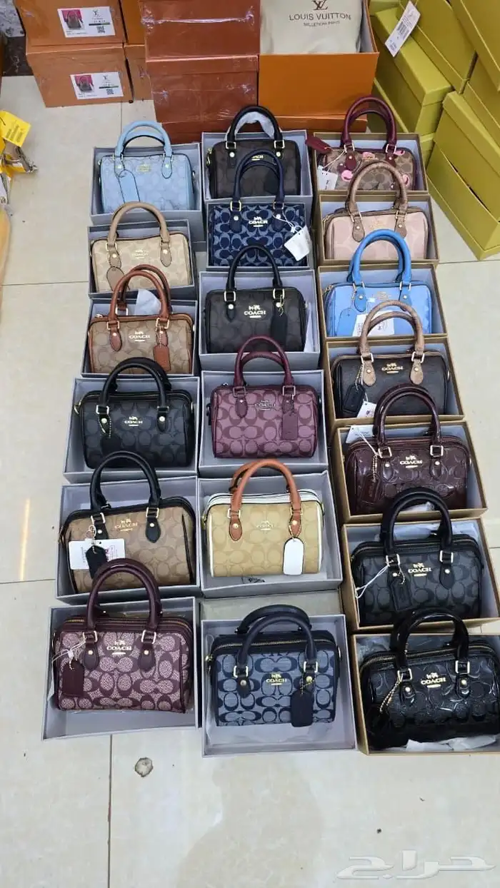 شنط بالجمله وبالحبه 32