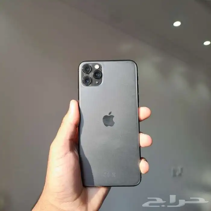 ايفون 11 برو ماكس ب750 لايفوتكم 0