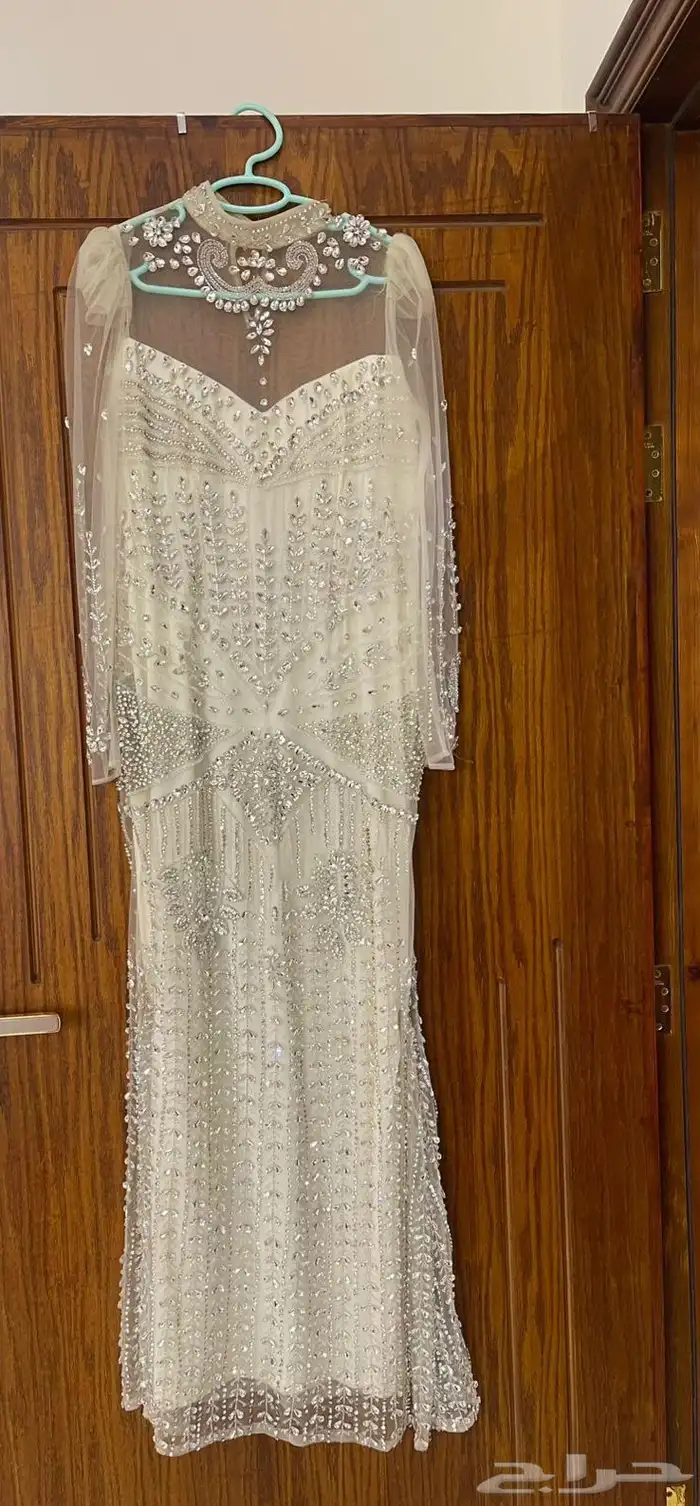 فستان سكري فخم وجميل اكمام طويله القماش فيه الموديل 3