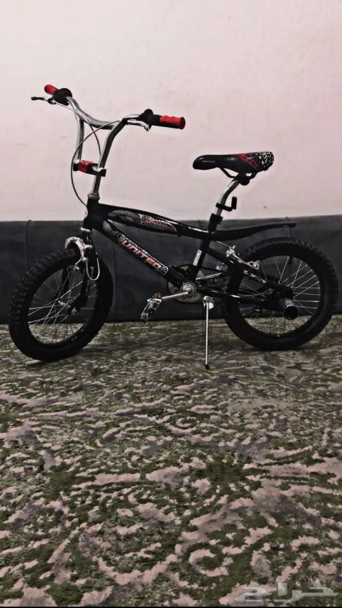 سيكل كوبرا اسود شبه الجديد بس فيه شي الفرامل الي علا ايمين 4