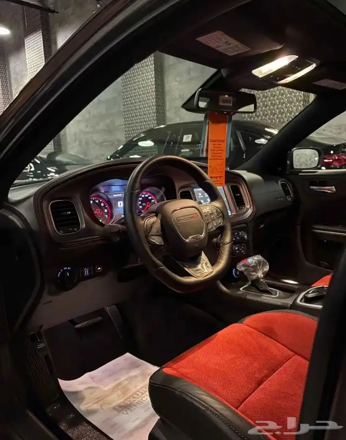 دودج شارجر SRT Scat Pack 9