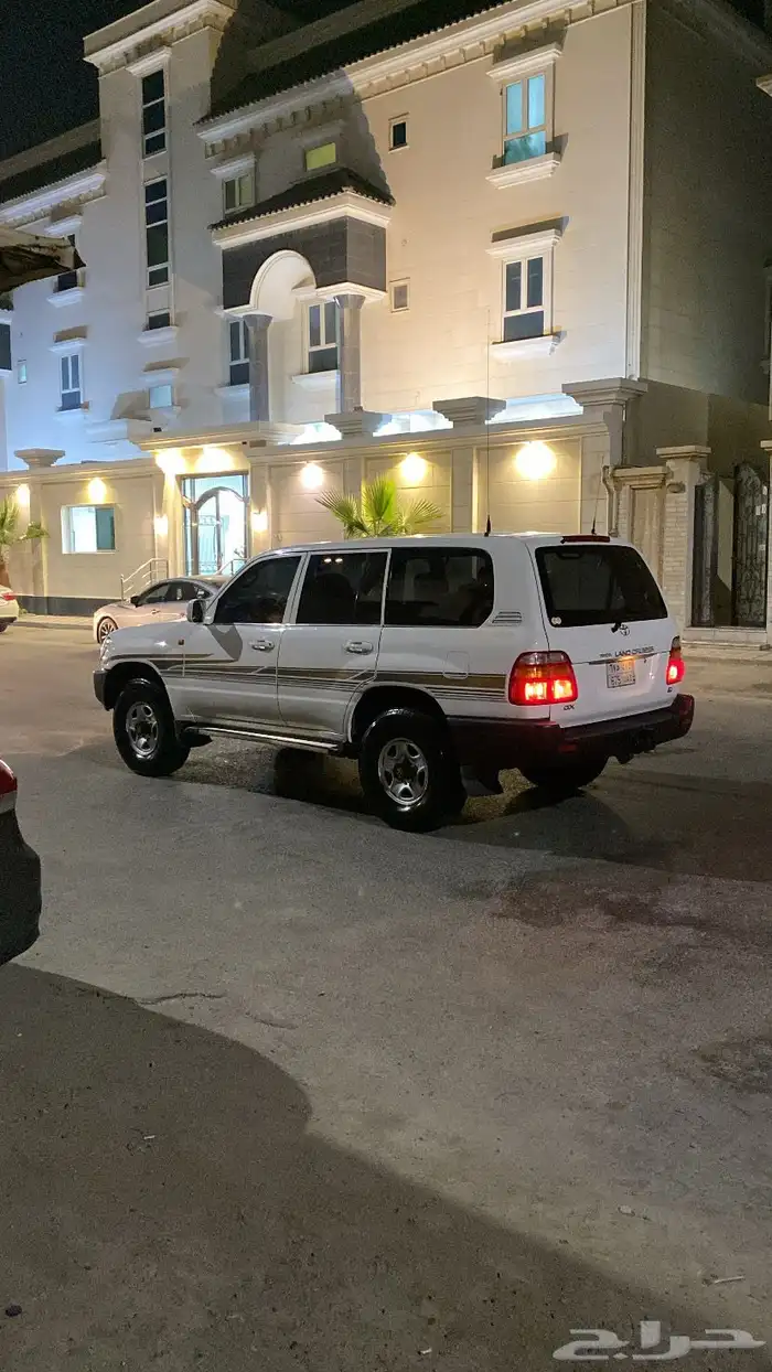للبيع جيب موديل 2000 0