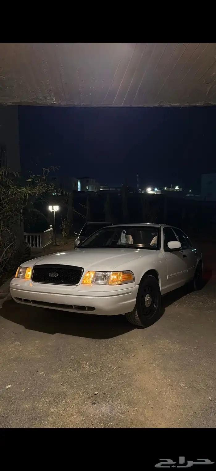 فورد فكتوريا امريكي 2011 للبيع او للبدل المناسب 16