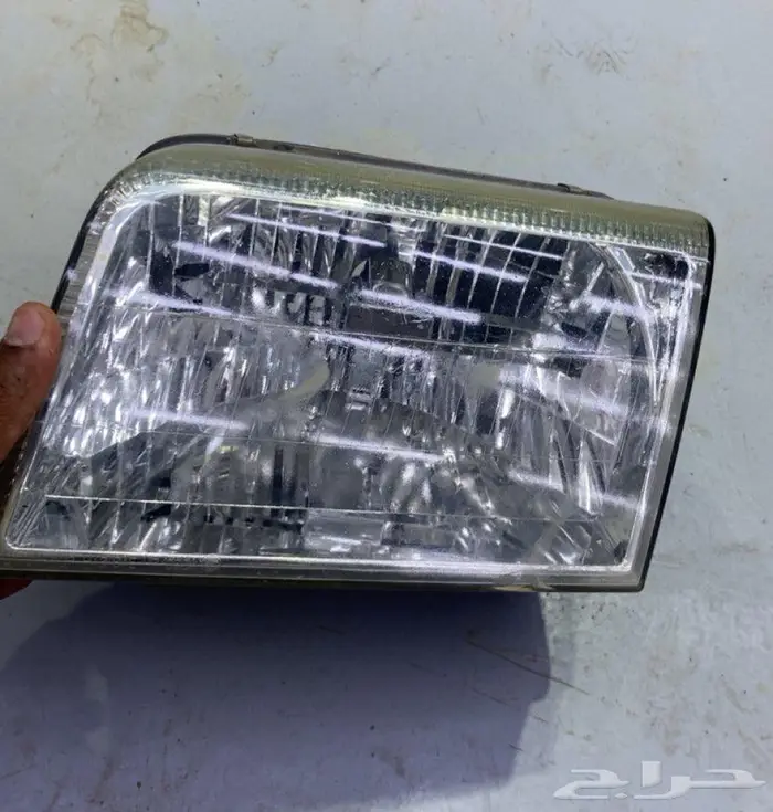 للبيع شمعات اماميه اصليه ماركيز2009 4