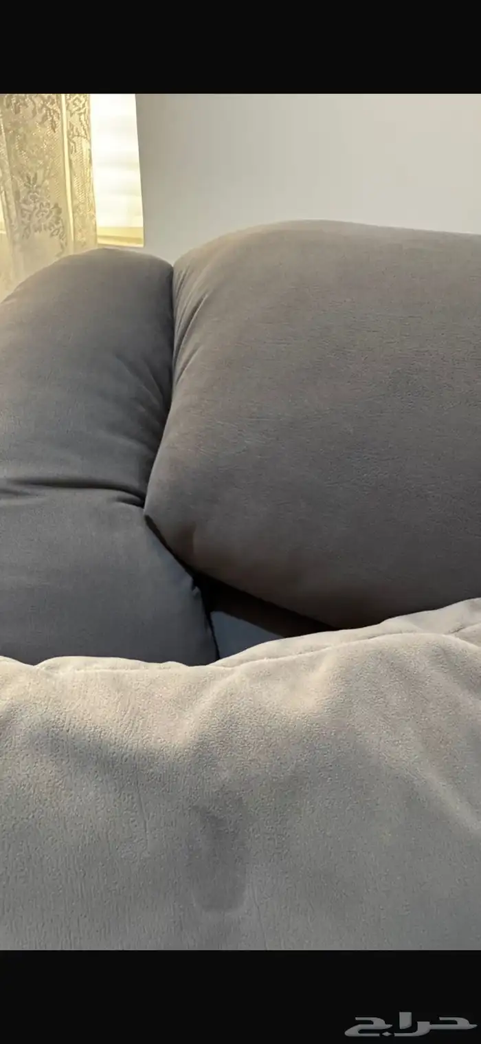 كنب للبيع مع طاولات خدمه. 1