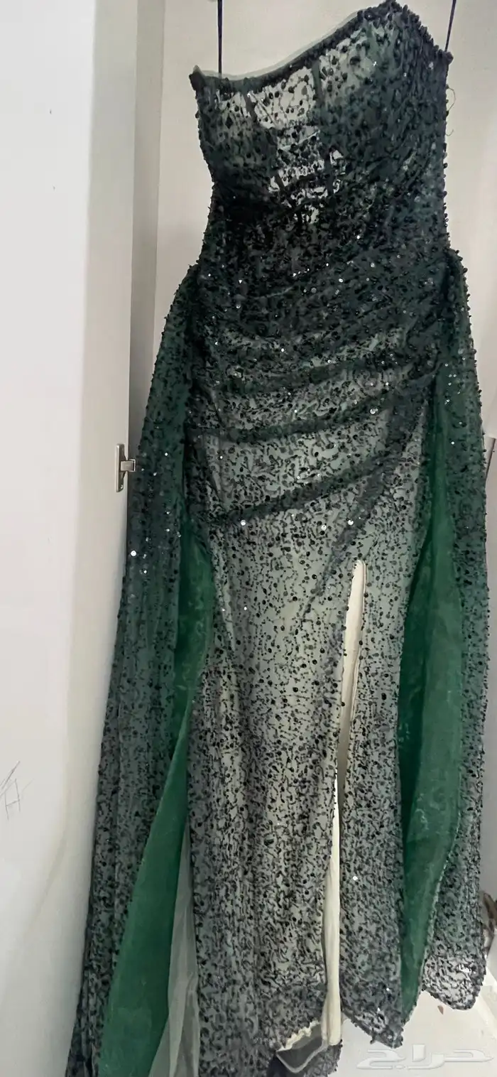 فستان مع كعب 2025 3