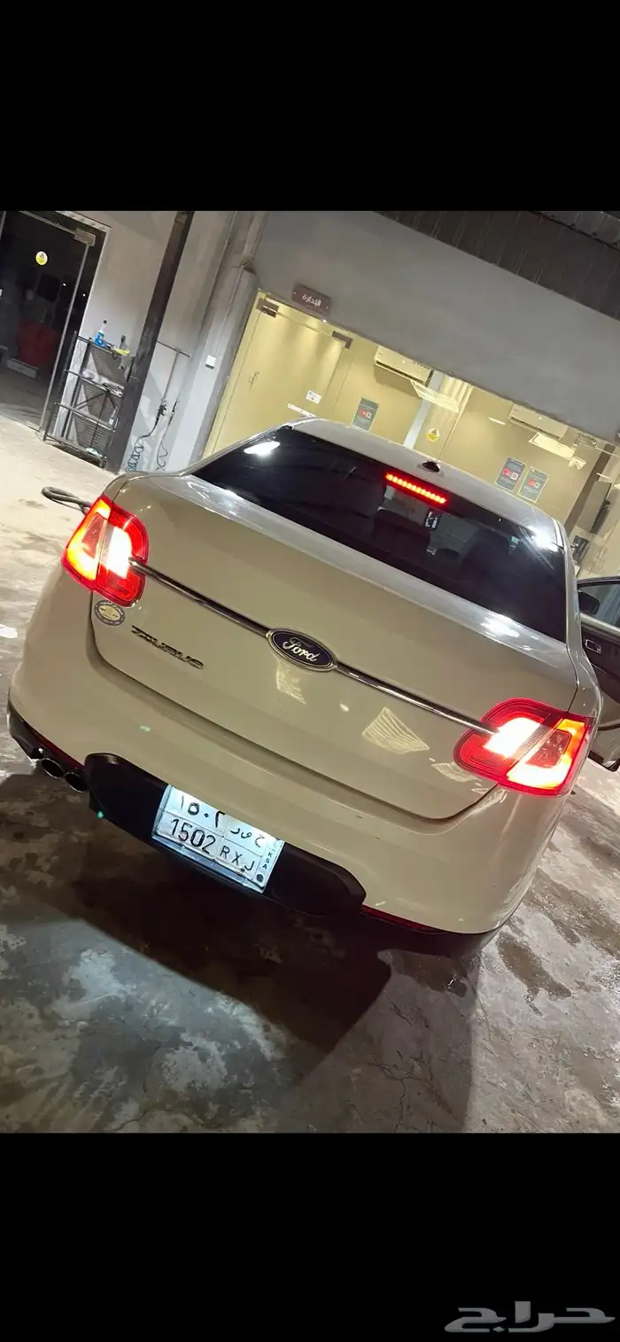 فورد تورس سيدان 2011 14