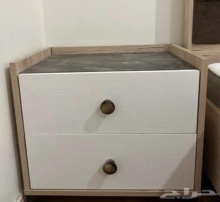 سرير ودولاب للبيع 0