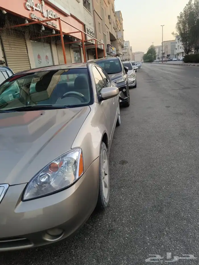 naseen Altima 2006 madil 4