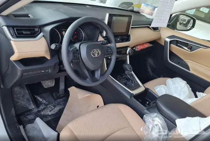 تويوتا راف فور XLE موديل 2025 عرض خاص 8