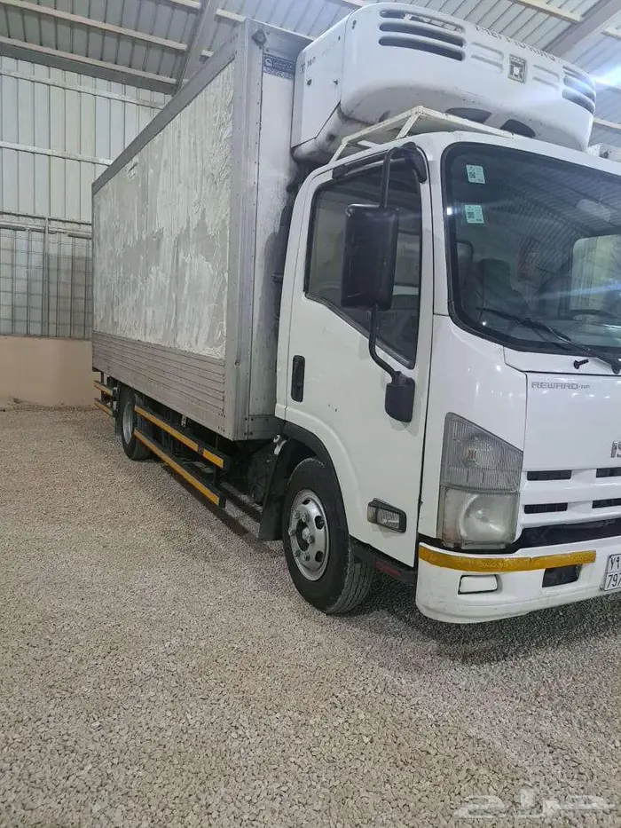 ايسوزو دينا ثلاجة 5 متر تيربو 2013 0