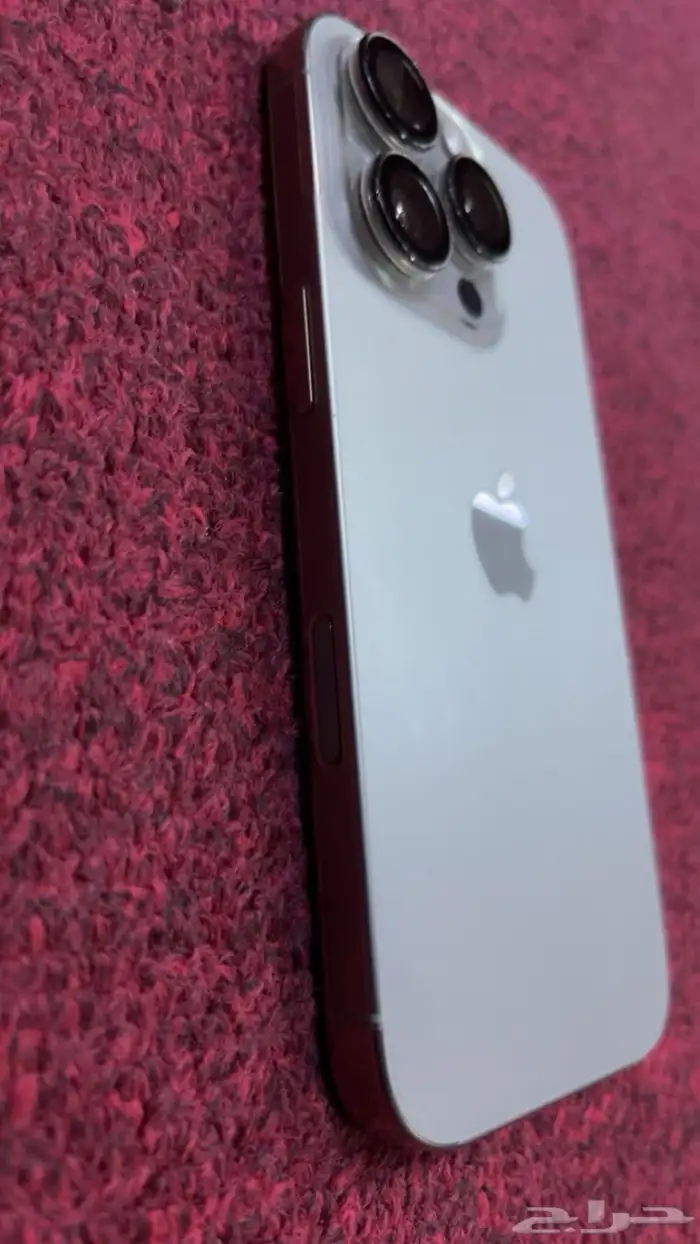 جوال آيفون 16 1