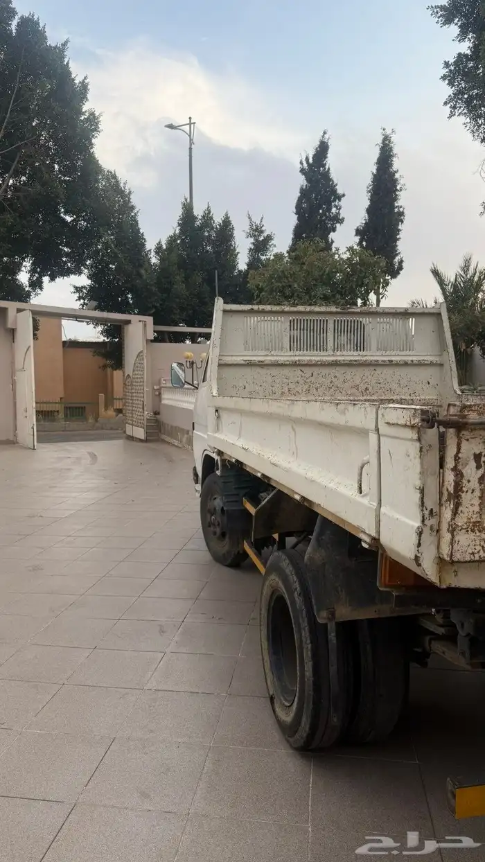 قلاب 3طن موديل 1983 5