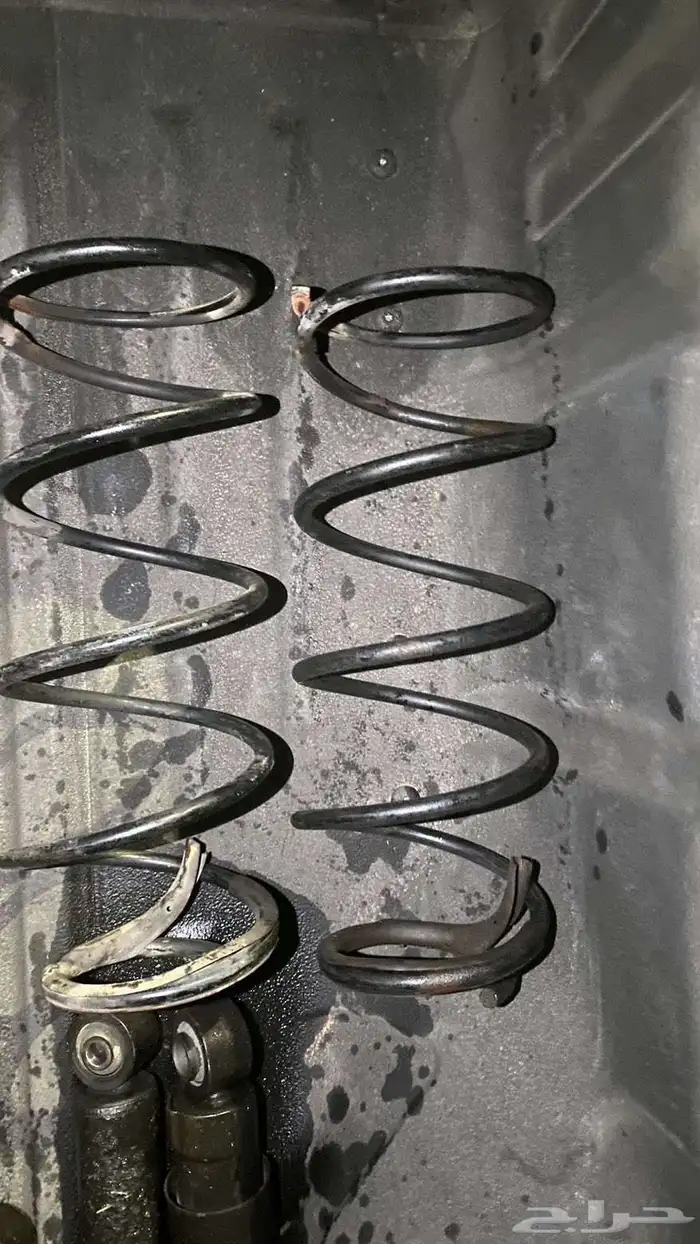 يايات ومساعدات جيب لكزس LS470 هيدروليك 1