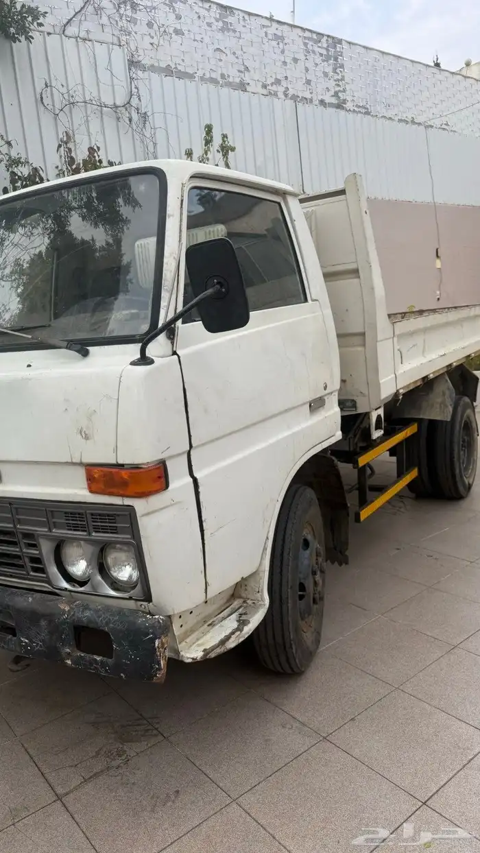 قلاب 3طن موديل 1983 4