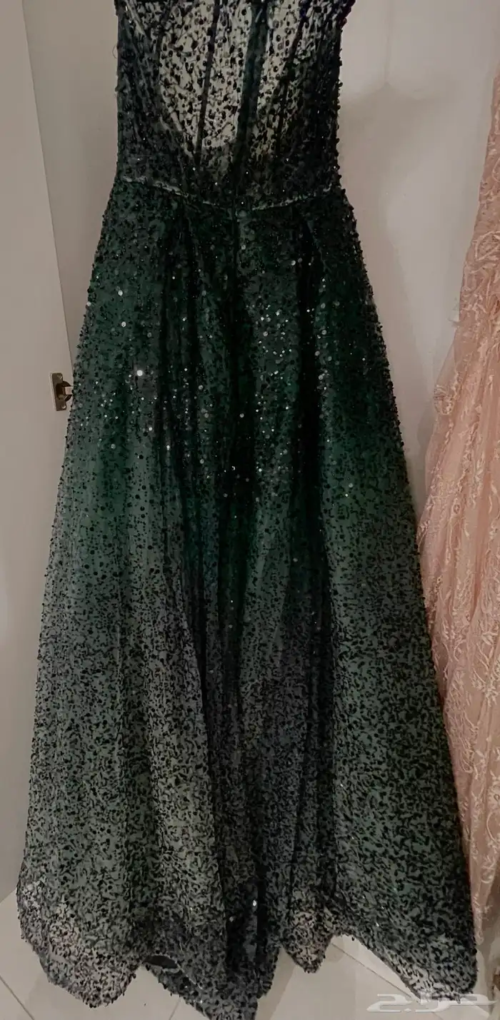 فستان مع كعب 2025 2