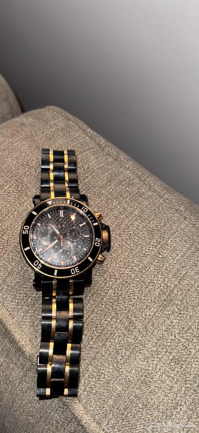 ساعة للبيع 3