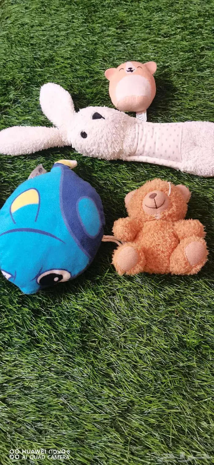 كرسي طعام بحاله ممتازه مع بايسكل اطفال ومجموعه العاب 41