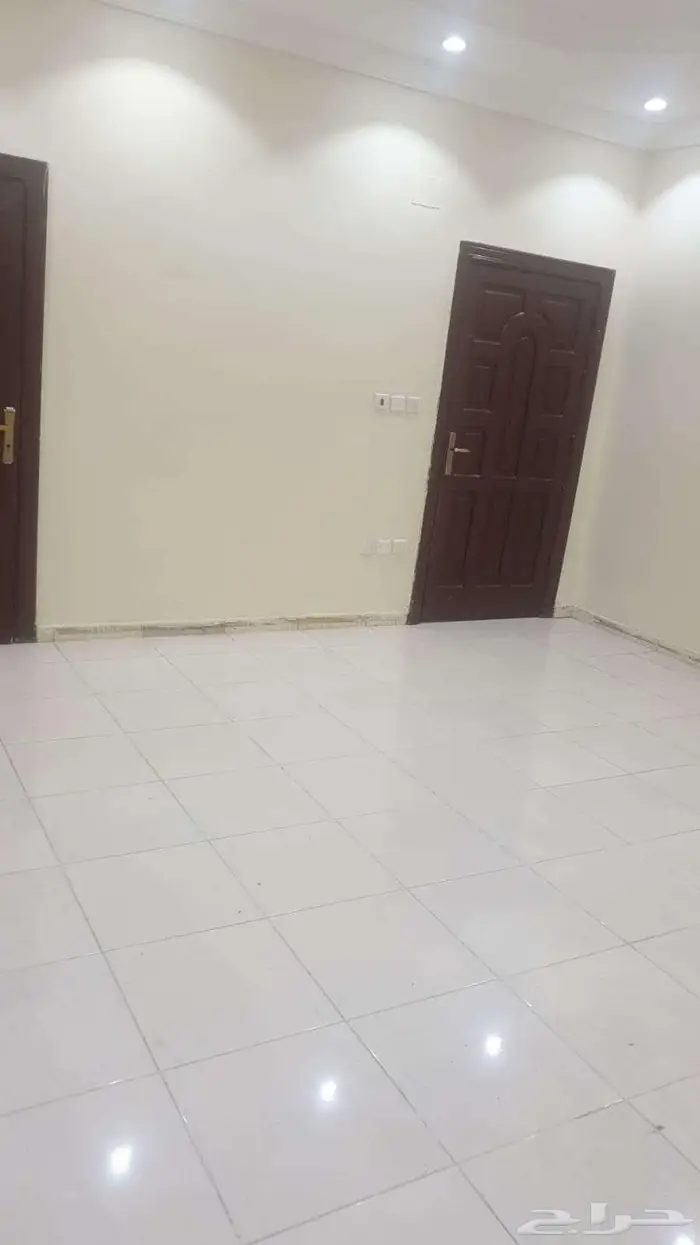 شقة 4 غرف للايجار حي النسيم جدة خلف سوبر ماركت الفيصل (واتس) 4