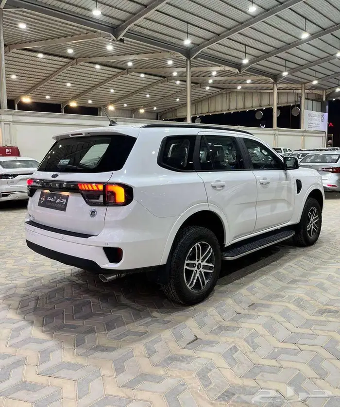 فورد ايفرست XLT نص فل 2024 توكيلات الجزيرة 11