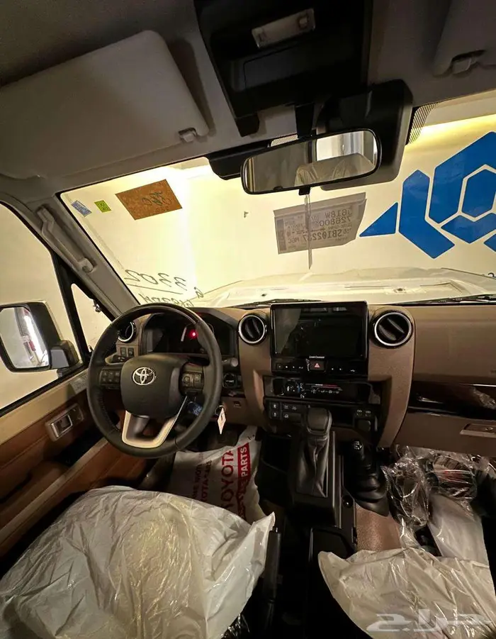 تويوتا شاص بنزين سوبر ديليوكس رفرف 2025 اوتوماتيك 5