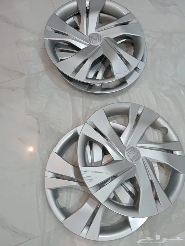 للبيع طيس هوندا سيتي وكالة نظيف مقاس15 أنش 2