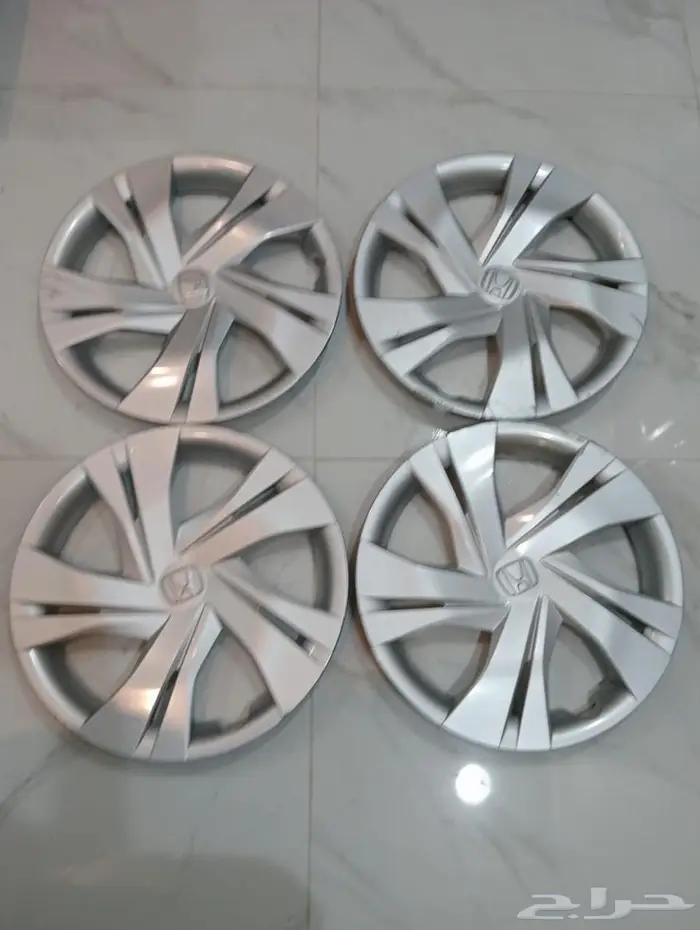 للبيع طيس هوندا سيتي وكالة نظيف مقاس15 أنش 10