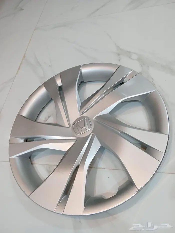 للبيع طيس هوندا سيتي وكالة نظيف مقاس15 أنش 18