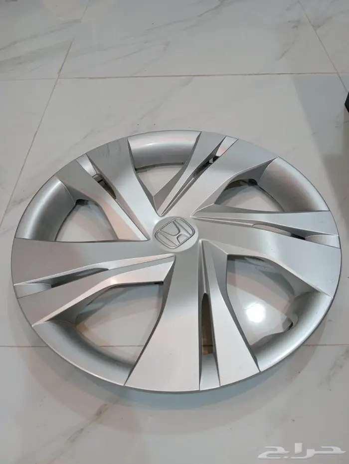 للبيع طيس هوندا سيتي وكالة نظيف مقاس15 أنش 14