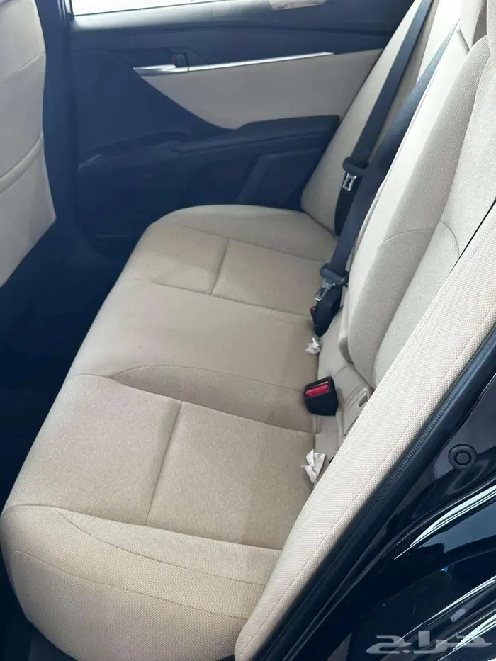 تويوتا كامري E بنزين موديل 2025 اسود 9