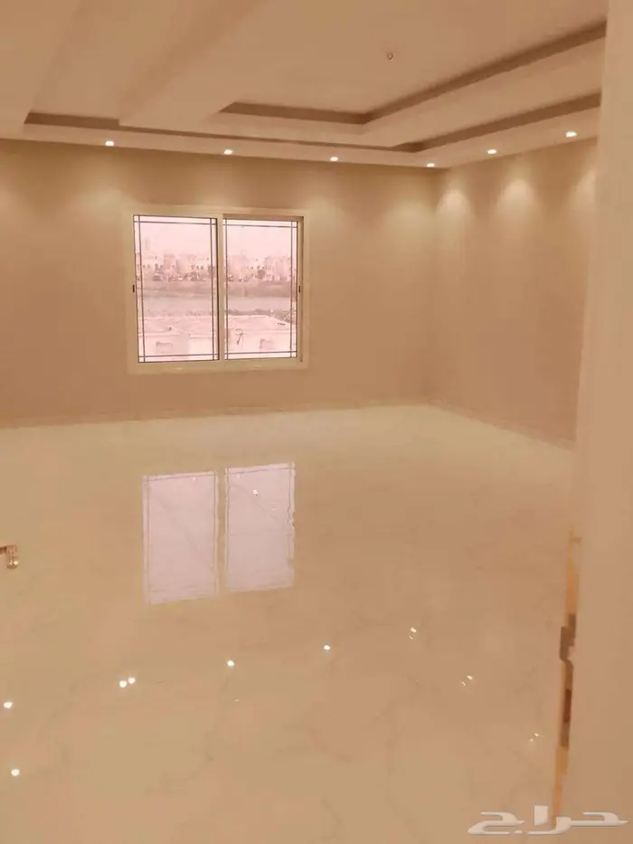 للبيع دبلكس متصل بالفرسان على الكود990 5